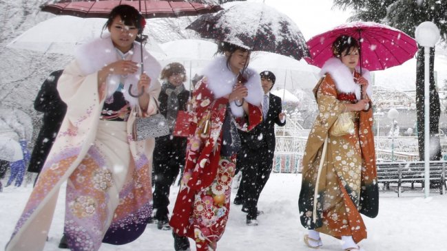 Intensas nevazones en Japón dejan al menos 11 muertos