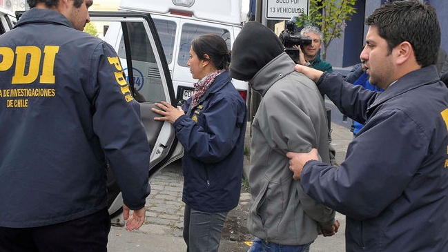 Joven asesinó a su suegro tras discusión en la comuna de Maipú