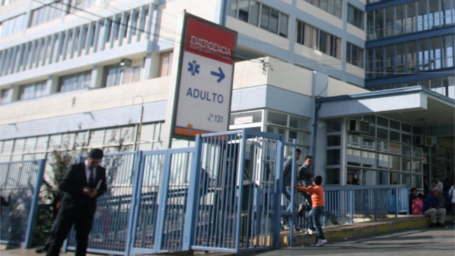 Joven de 27 años está grave tras caer de un quinto piso en Valparaíso