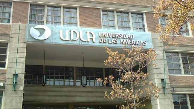 Consejo educacional cuestiona contratos entre UDLA y Laureate