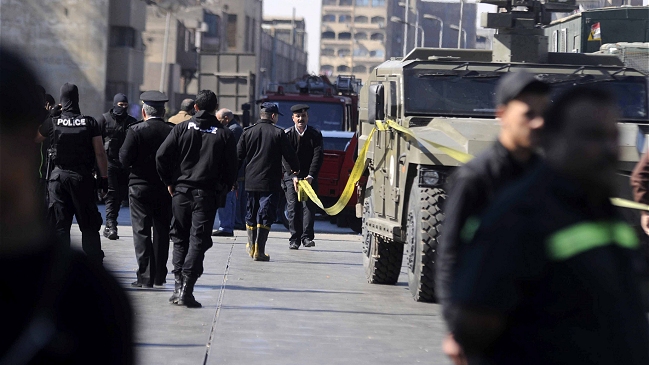 Sujetos armados mataron a tres policías en un ataque en Egipto