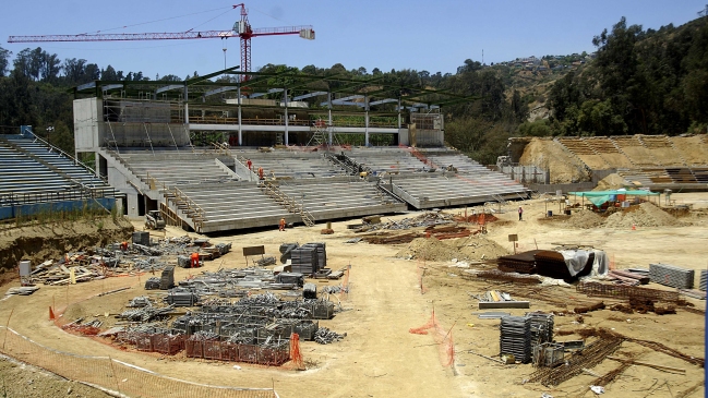 Estadios de Viña del Mar y Concepción tienen 