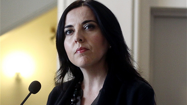 Ministra Pérez presenta 