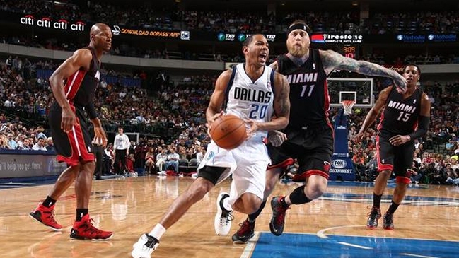 LeBron James marcó 42 puntos en triunfo de Miami sobre Dallas