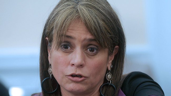 Movilh enfrentará en Tribunales a Jacqueline Van Rysselberghe