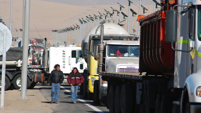 Camioneros y precio de las bencinas: Ya estamos subiendo los precios