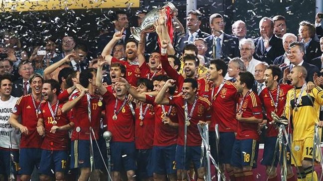 UEFA dio a conocer los grupos para las clasificatorias de Eurocopa 2016