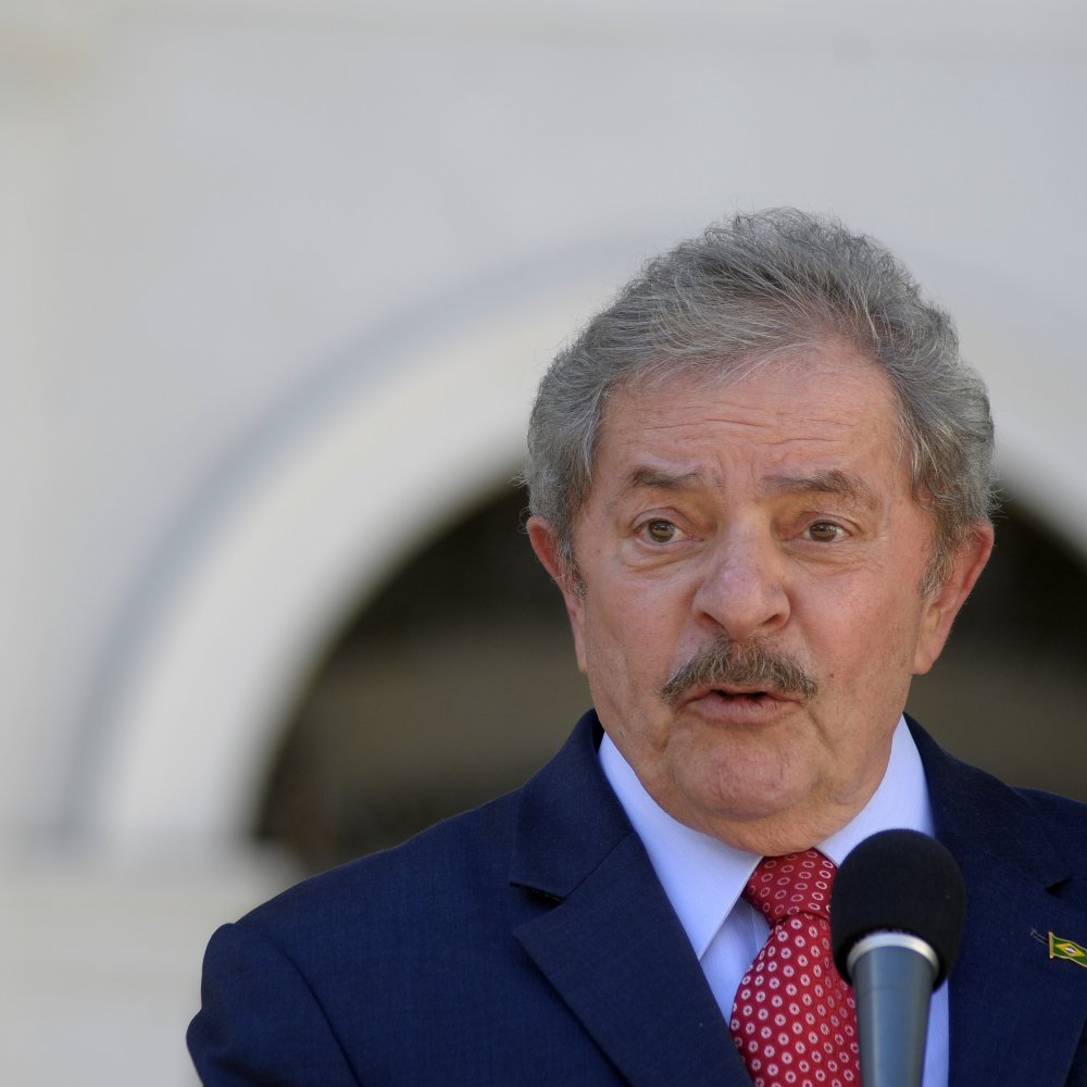 Lula viaja a Cuba para reunirse con Raúl Castro