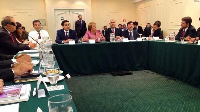 Bachelet a los futuros intendentes: 