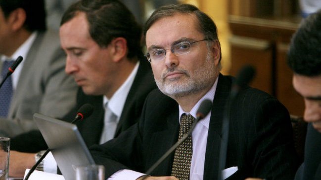 Contraloría propuso absolver a ex director de SII en caso Johnson's