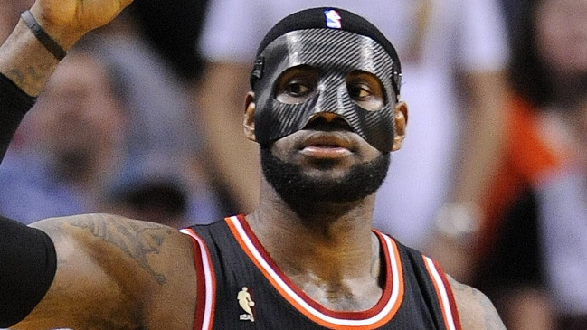 LeBron James regresó a la competición para comandar la victoria de los Heat sobre New York Knicks