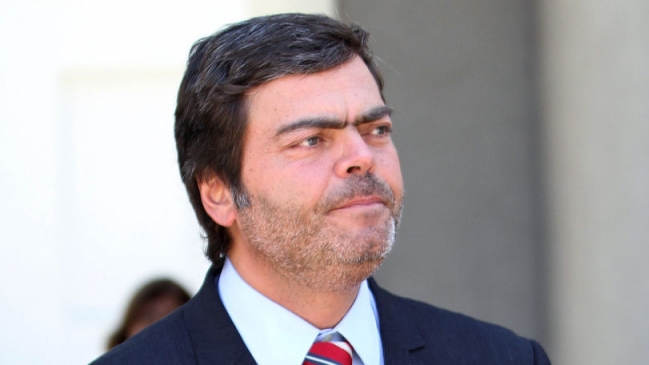 Cristián Barra presentó denuncia contra Colo Colo en la Fiscalía Metropolitana Oriente