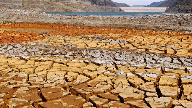 Gobierno firmó acuerdo con regantes para combatir la sequía