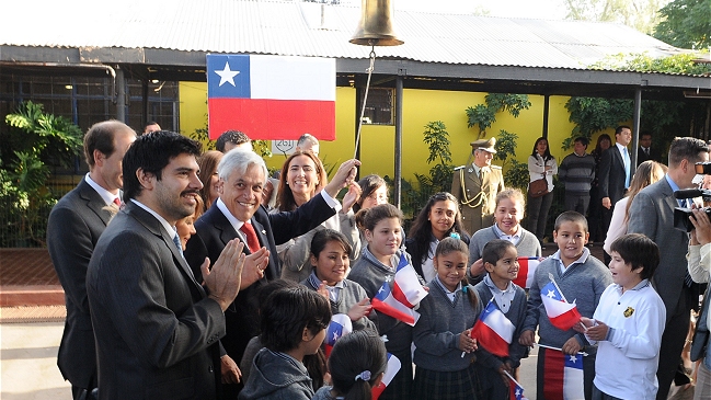 Presidente Piñera y ministra Schmidt dieron el vamos al año escolar 2014