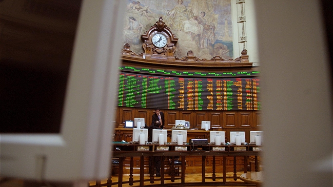 SQM reportó descenso de 28 por ciento en sus utilidades en 2013