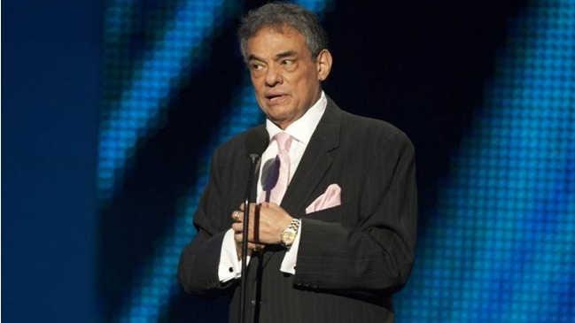 José José publicará tres discos recopilatorios con duetos y tributos