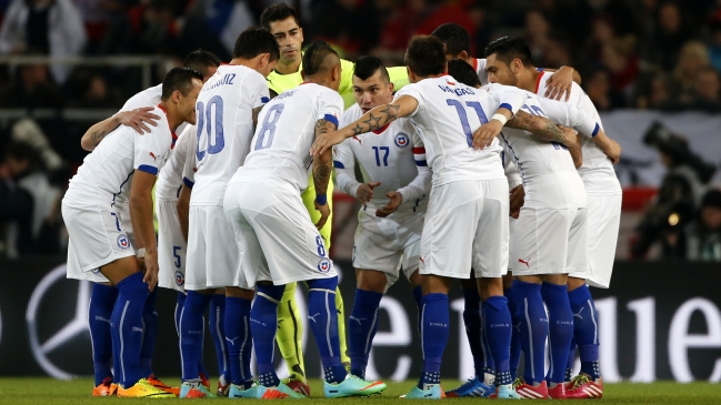 Seleccionados chilenos viajaron muy temprano de regreso a sus clubes