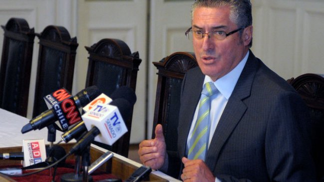 Presidente del Senado reveló detalles del cambio de mando paso a paso