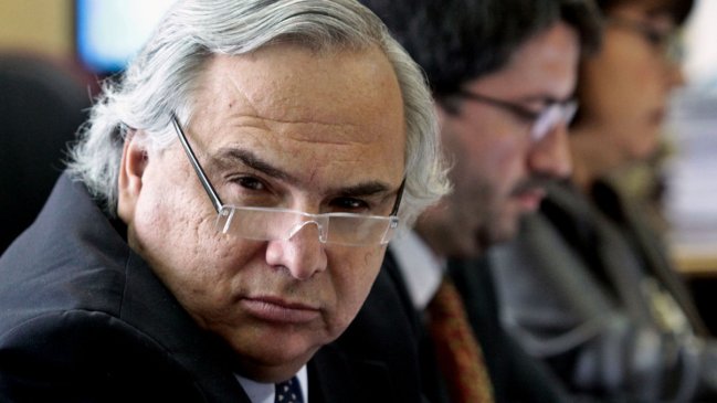 Chadwick y salida de Echeverría: Al final las presiones prevalecen