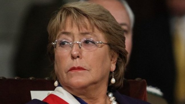 El cambio de mando: Bachelet vuelve a La Moneda