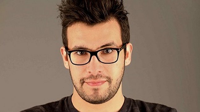Edo Caroe alista nuevo espectáculo humorístico