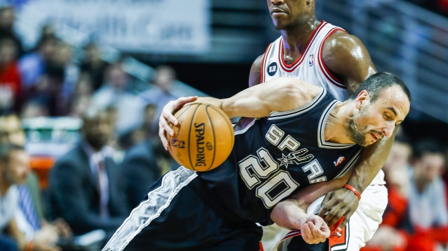 Ginóbili comandó el triunfo de los Spurs ante los Bulls