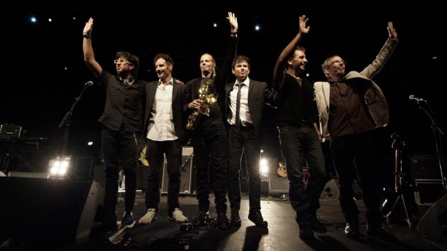 Upa! agenda show e inicia campaña de recolección de fondos