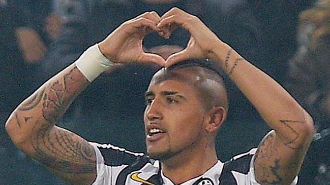 Arturo Vidal y el roce con David Pizarro: 