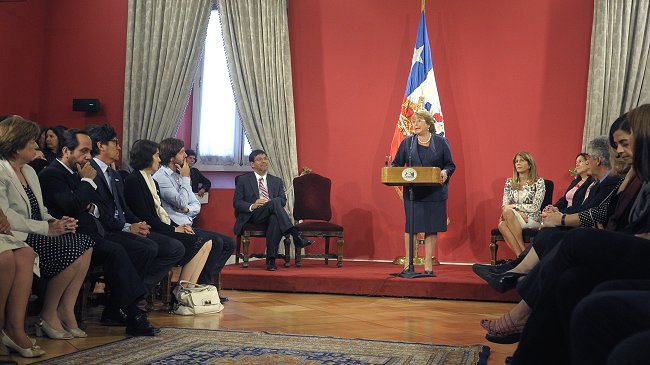 Gobierno creó el Consejo Nacional de la Infancia