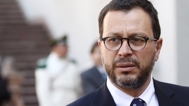 Rodrigo Hinzpeter renunció a Renovación Nacional