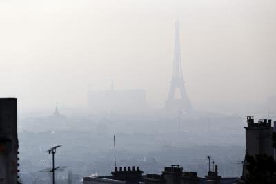 París impondrá restricción vehicular el lunes por contaminación ambiental