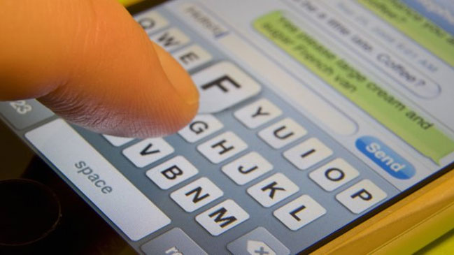 El lenguaje de los SMS no empeora la ortografía de los adolescentes