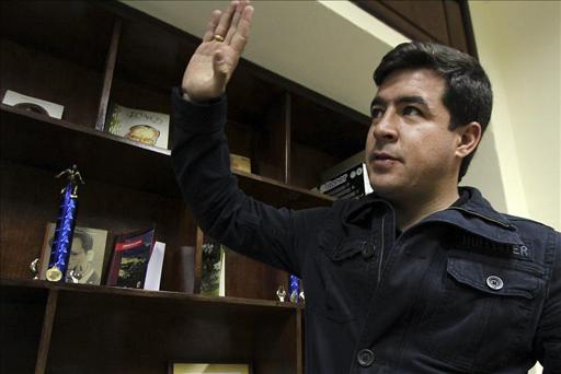 Tres nuevas muertes y un alcalde detenido se suman a crisis venezolana