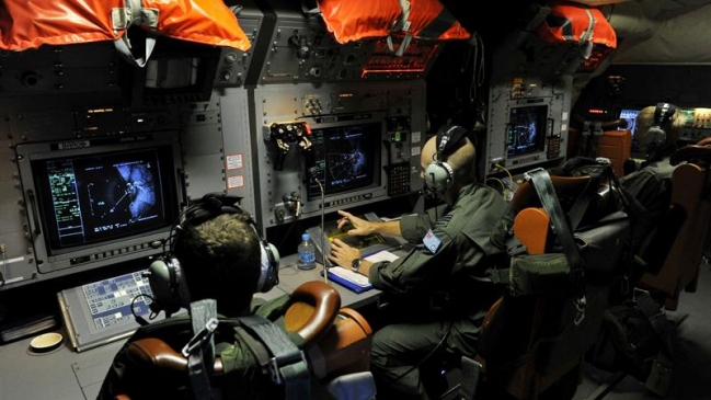 Avión chino divisó posibles restos del avión malasio desaparecido