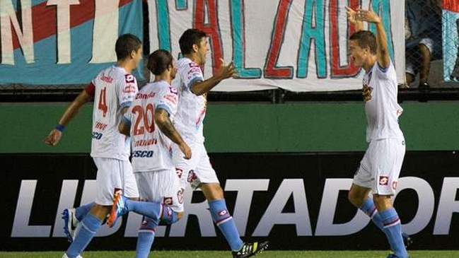 Arsenal clasificó por primera vez a octavos de final de la Copa Libertadores
