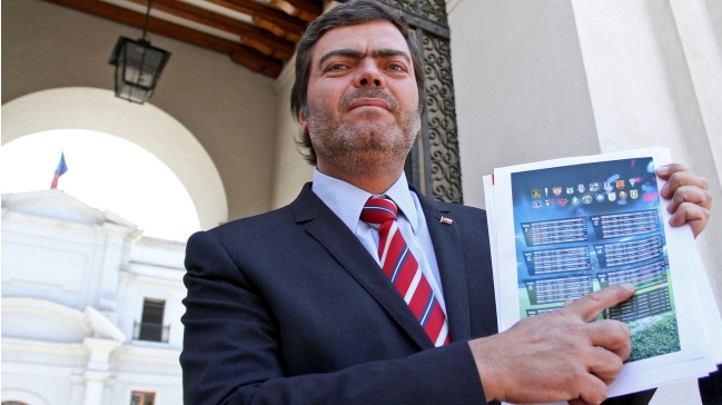 Cristián Barra: En Colo Colo aún hay vínculos entre el club y grupos de hinchas