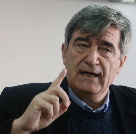 Camilo Escalona: Girardi y Quintana han descalificado de forma inaceptable