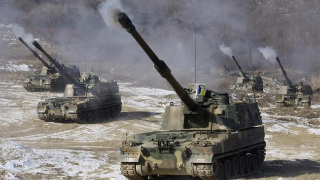 Las dos Coreas intercambian fuego de artillería al mar en su frontera