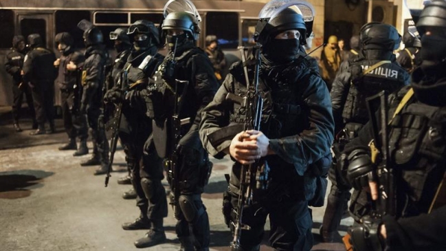 Parlamento ucraniano ordenó desarme inmediato de agrupaciones paramilitares