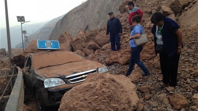 Bomberos reportó damnificados y daños en caminos de Alto Hospicio