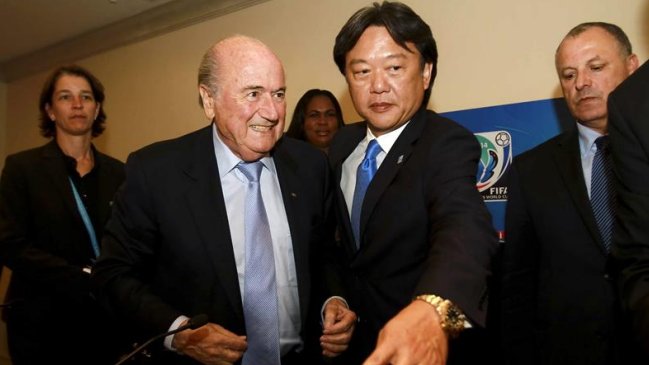 Joseph Blatter aseguró que Uruguay jugará el Mundial de 2014 y descartó castigo de FIFA