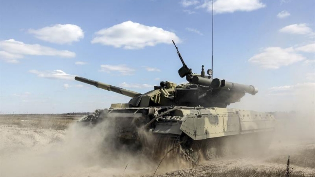 Ucrania afirmó que hay hasta 15.000 soldados rusos en la frontera