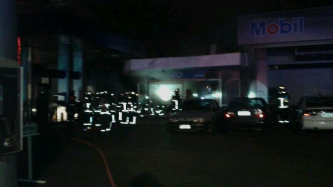 Delincuentes huyeron con unos 20 millones de pesos tras asalto a servicentro