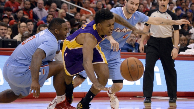 Los Lakers igualaron la peor campaña de su historia