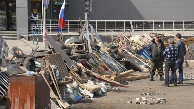 Presidente ucraniano prometió no perseguir judicialmente a prorrusos que se rindan