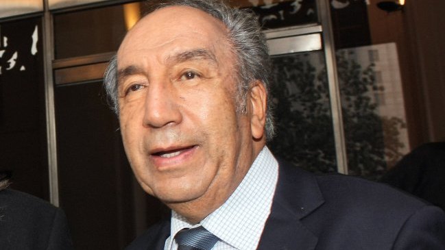 Ex senador Sabag demandó al Fisco por más de mil millones de pesos