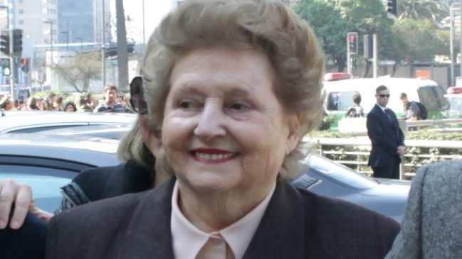 Lucía Hiriart de Pinochet fue operada de urgencia