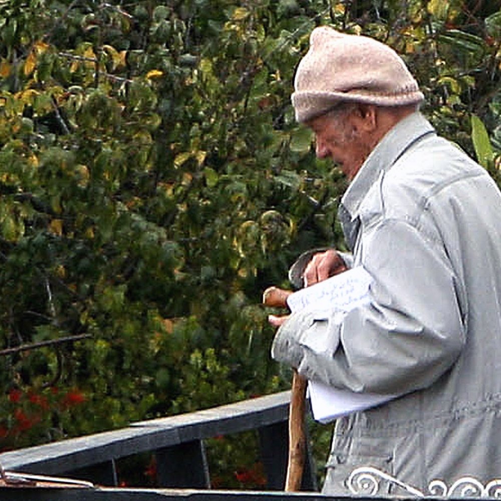 Nicanor Parra descartó venir a Santiago a festejar sus 100 años