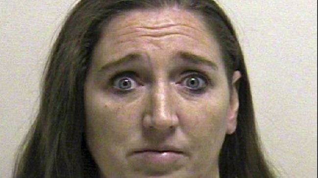 Mujer fue detenida tras hallazgo de siete cadáveres de bebés en su casa