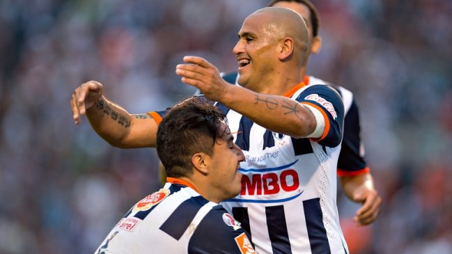 Monterrey goleó a Veracruz con doblete de Humberto Suazo